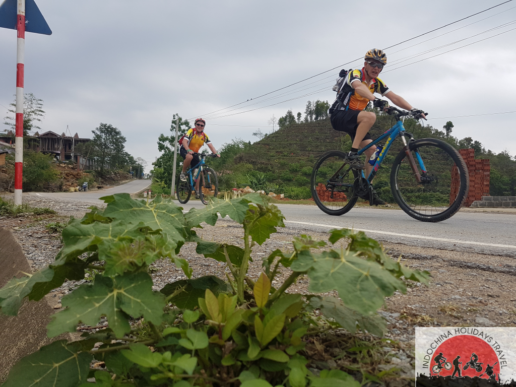 6 days Thailand Border Cycling to Siem Reap Tour