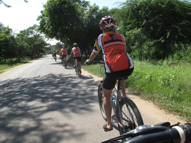6 days Siem Reap Cycling To Saigon